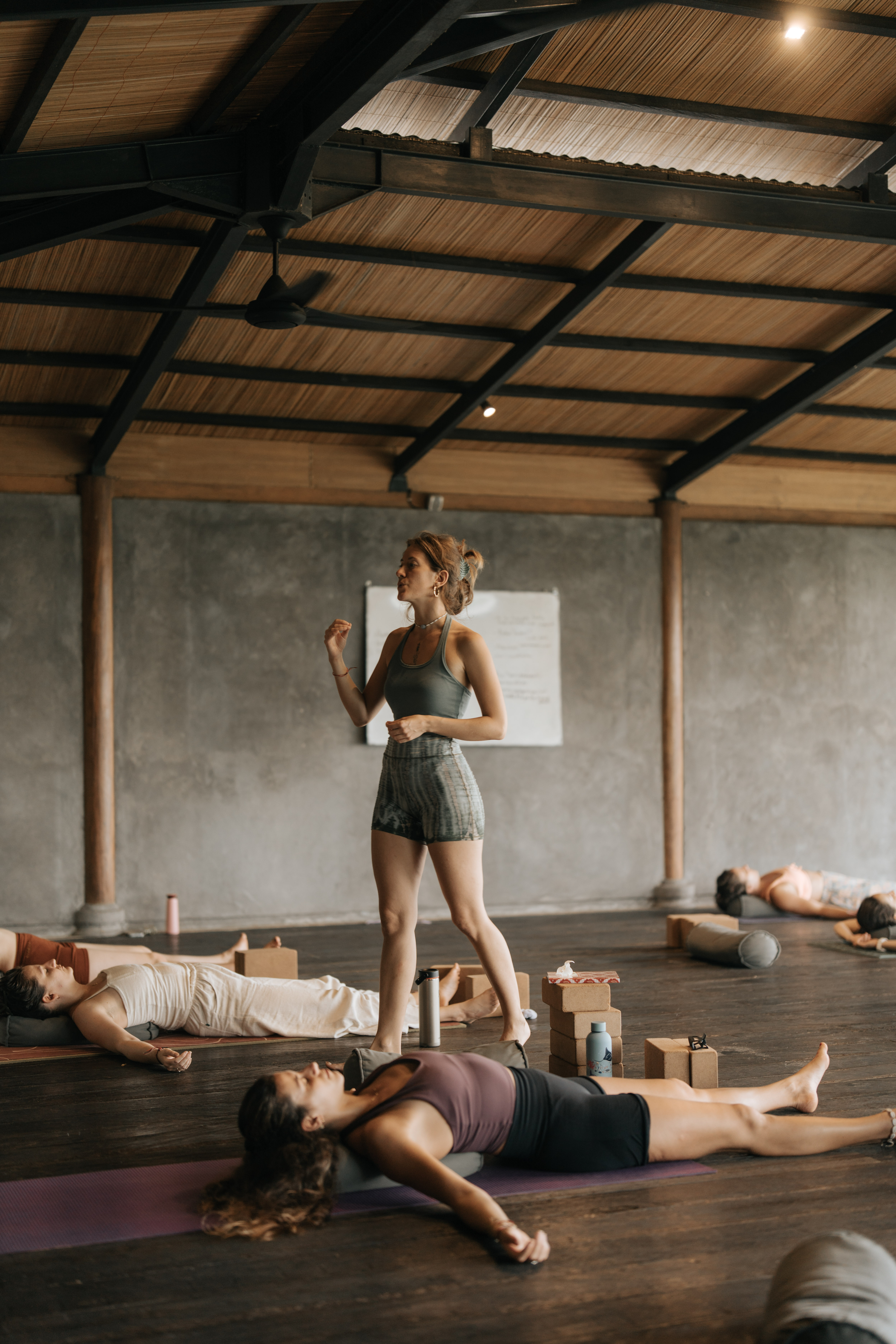 Fin de pratique, silence partagé, formation 200h, Bali